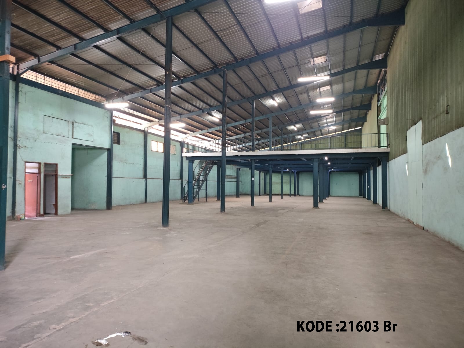 Disewa Gudang Jatinegara, Luas 880 Meter, Kode :21603 Br
