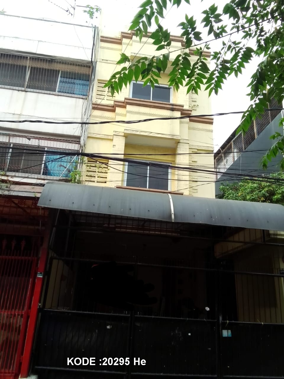 Dijual Kost-Kostan Pasar Baru, Luas 90 Meter, Kode :20295 He