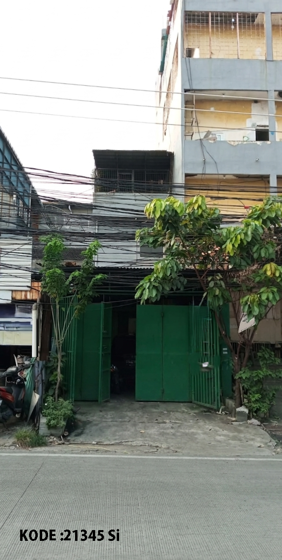 Dijual/Disewa Rumah Penjaringan, Semi Furnish, Luas 4x21 Meter, Kode :21345 Si