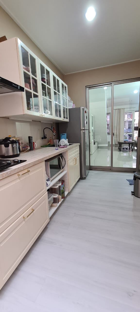 Dijual Rumah PIK, Luas 4x15 Meter, Kode :14035 Li  Gallery