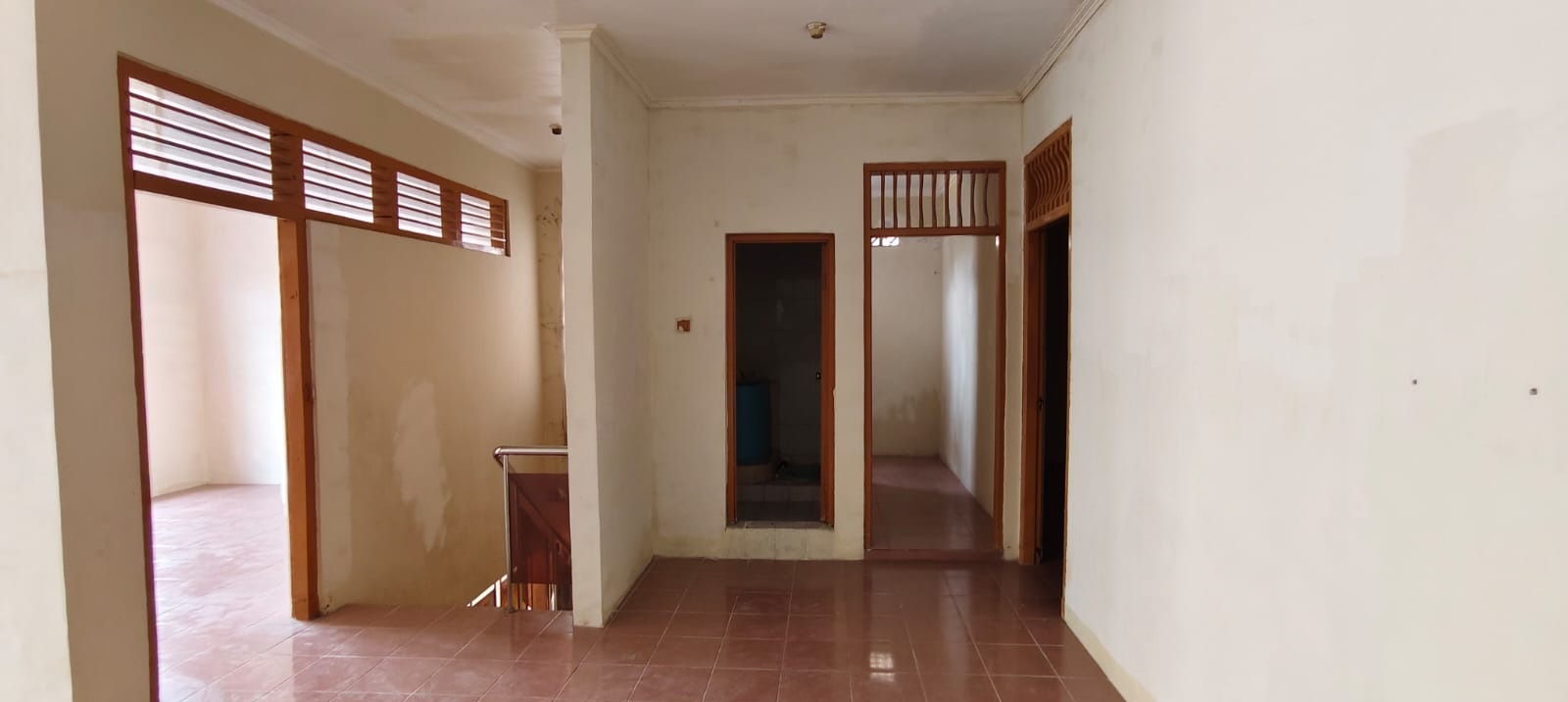 Disewa Rumah Karang Anyar, Luas 9x14,5 Meter, Kode :21475 Ha Gallery