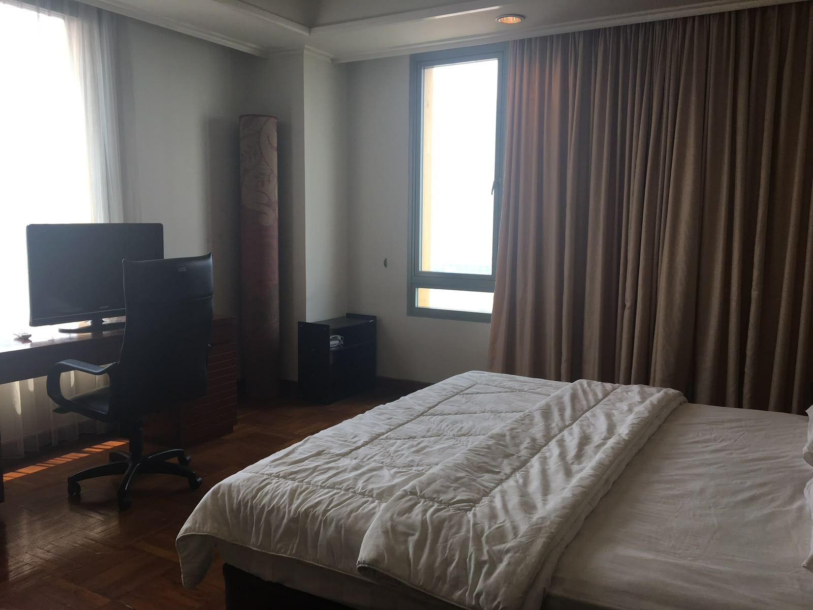 Disewa Apartemen Ascot Condominium, Furnish, Luas 100 Meter, Kode :20959 Ha Gallery