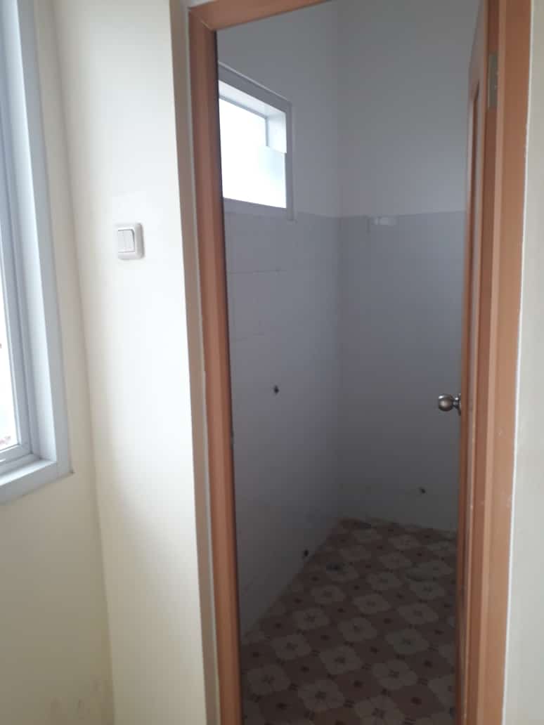 Dijual/Disewa Ruko Pesanggrahan, Strategis, Luas 142 Meter, Kode :21680 Wb/Br Gallery