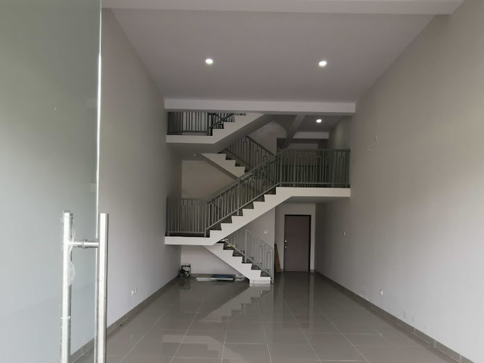 Dijual/Disewa Ruko Cikarang, Luas 5x13,5 Meter, Kode :20842 Wb/Fd Gallery