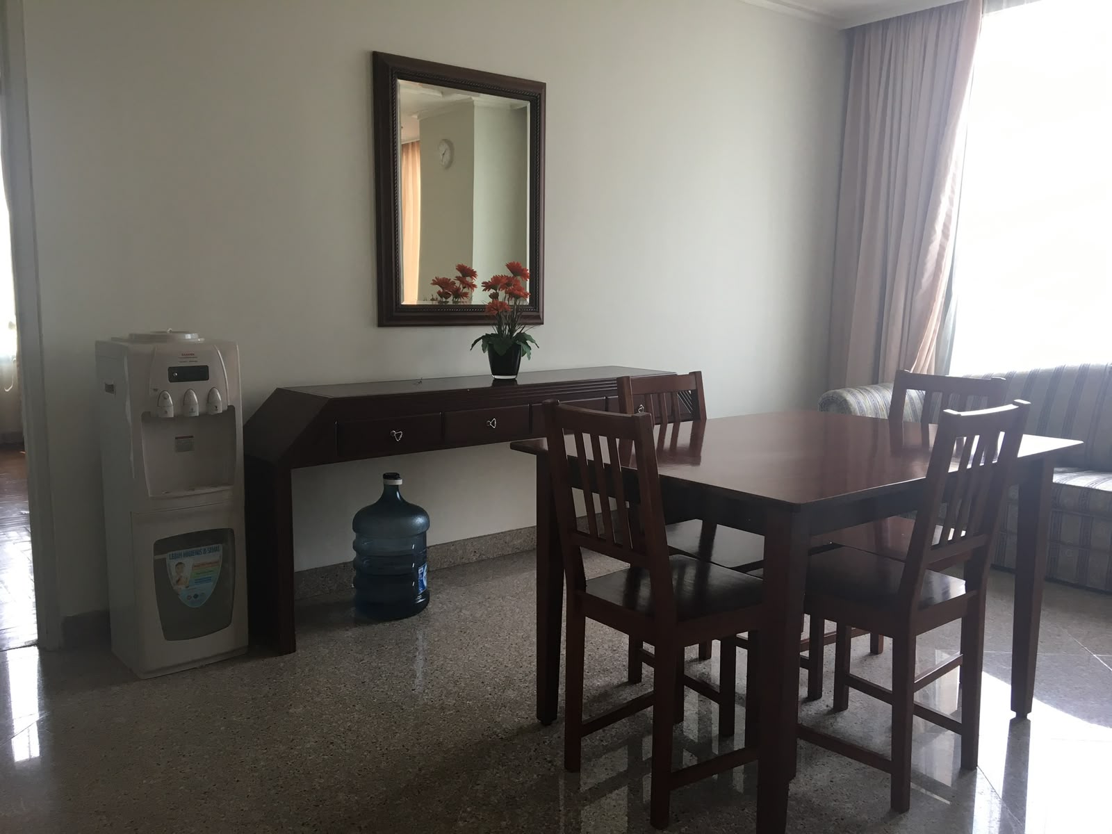 Disewa Apartemen Ascot Condominium, Furnish, Luas 100 Meter, Kode :20959 Ha Gallery