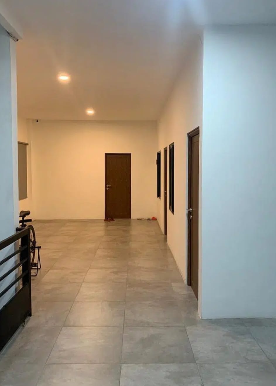 Dijual Ruko Tamansari, Luas 8x20 Meter, Kode :18534 Ha Gallery