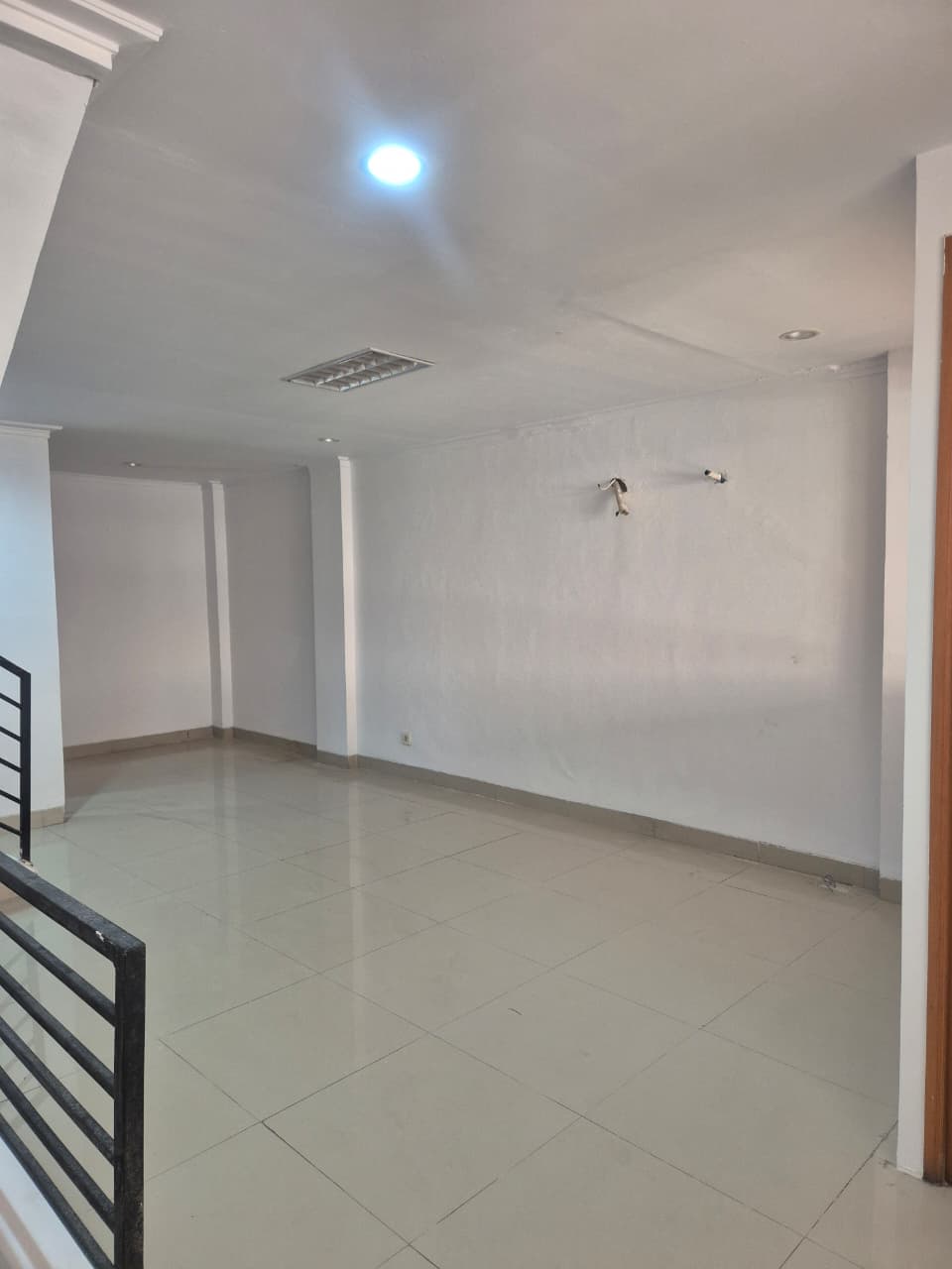 Disewa Ruko Ancol, Luas 54 Meter, Kode :21112 Ta Gallery