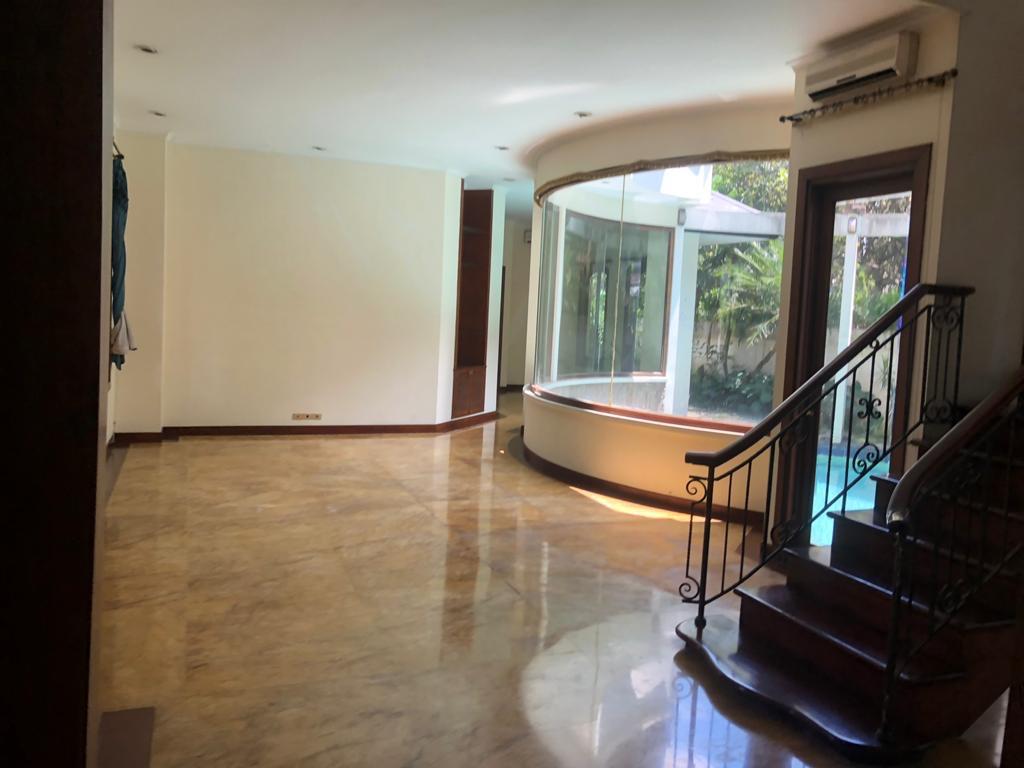 Dijual/Disewa Rumah Kuningan, Hook, Luas 650 Meter, Kode :19669 Wb/Br Gallery