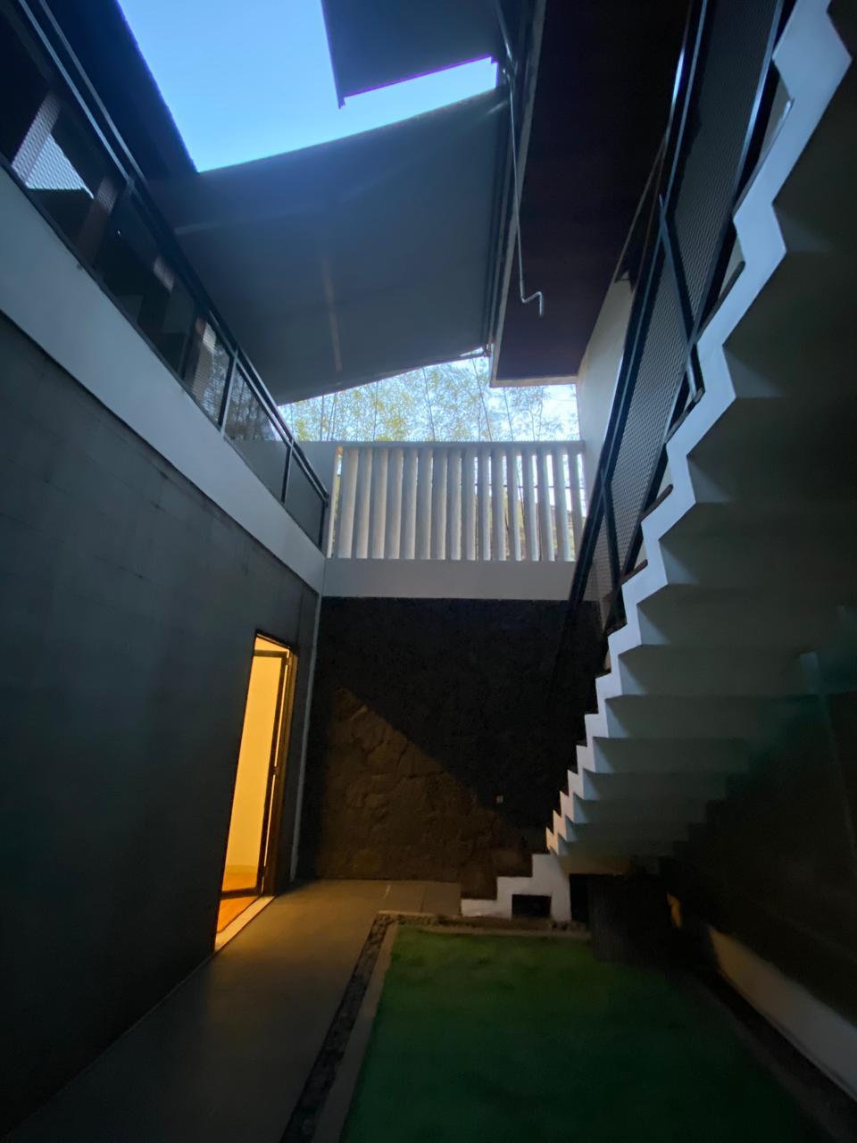 Disewa Rumah Kemang, Strategis, Luas 200 Meter, Kode :21674 Br/Wb Gallery