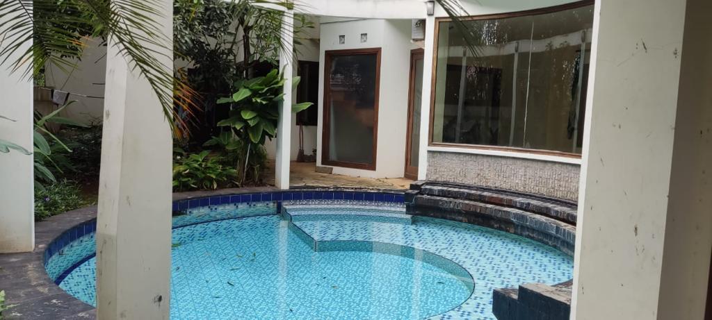 Dijual/Disewa Rumah Kuningan, Hook, Luas 650 Meter, Kode :19669 Wb/Br Gallery