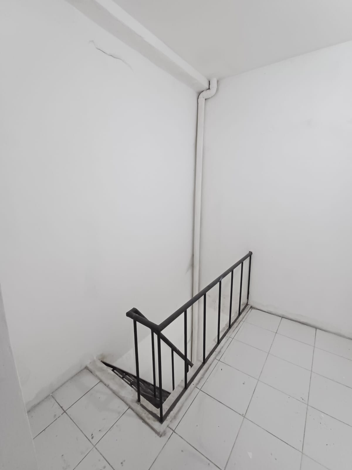 Dijual Ruko Kelapa Gading, Luas 4,5x17 Meter, Kode :21641 Br/Wb Gallery