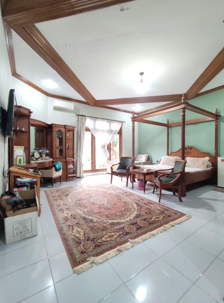 Dijual Rumah Kemang, Luas 1.212 Meter, Kode :21669 Br/Wb Gallery