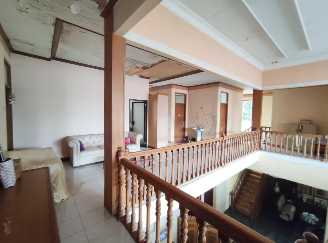 Dijual Rumah Kemang, Luas 1.212 Meter, Kode :21669 Br/Wb Gallery