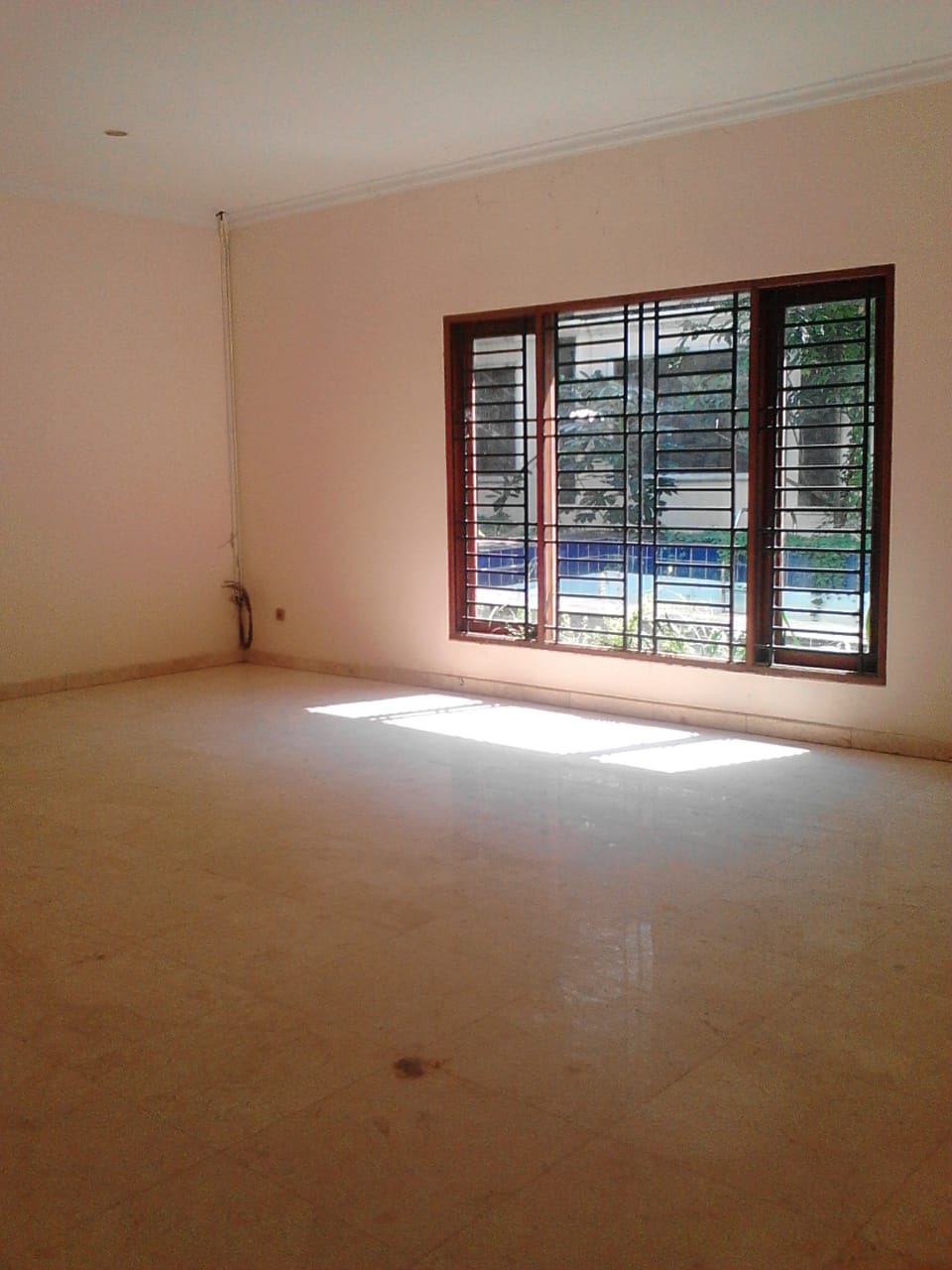 Dijual/Disewa Rumah Kemang, Luas 840 Meter, Kode :19698 Br/Wb Gallery