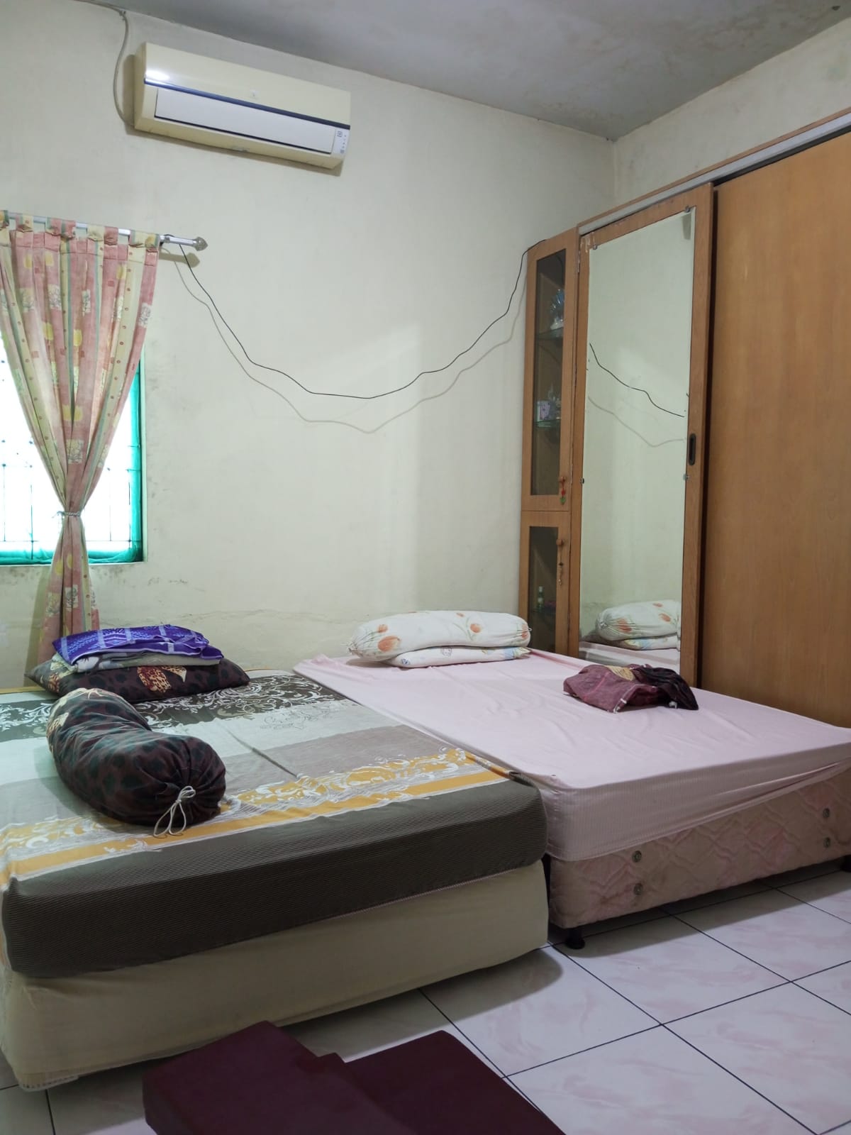 Dijual/Disewa Rumah Penjaringan, Semi Furnish, Luas 4x21 Meter, Kode :21345 Si Gallery