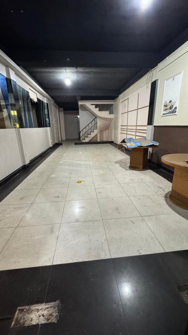 Disewa Ruko Kelapa Gading, Luas 4,5x17 Meter, Kode :21643 Br/Wb Gallery