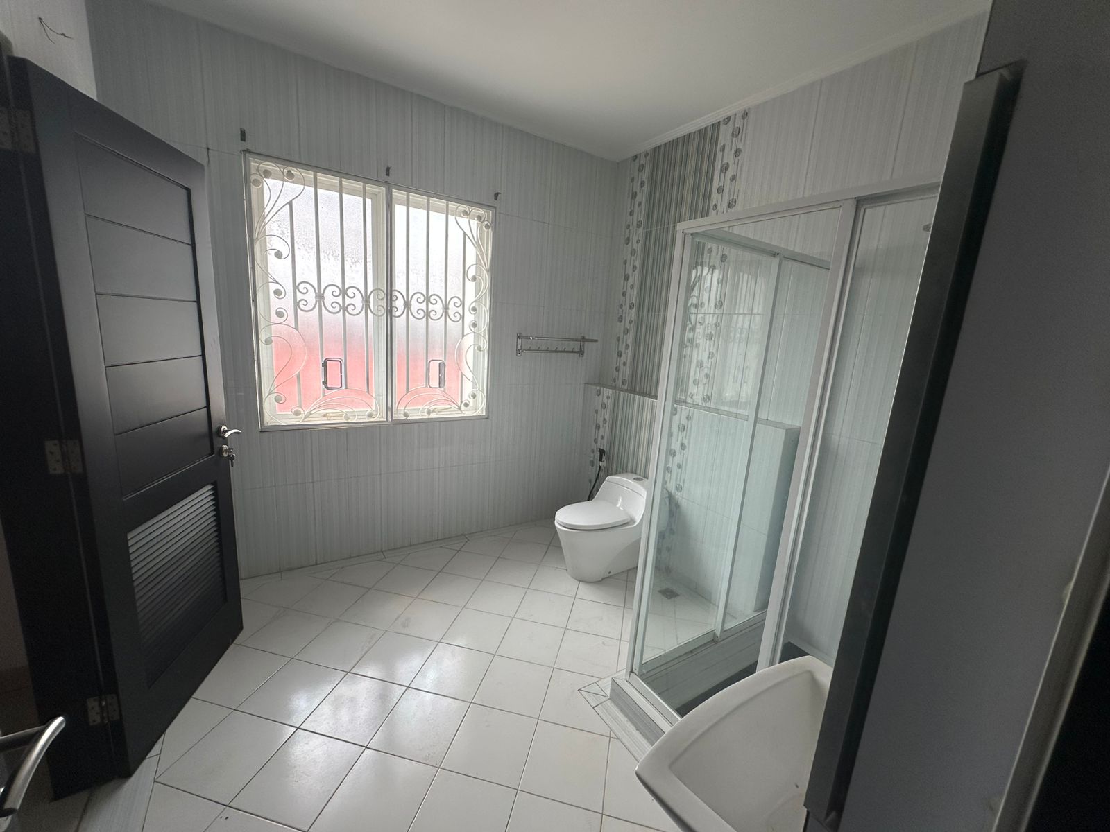 Disewa Rumah Sunter, Luas 210 Meter, Kode :21608 Ad Gallery