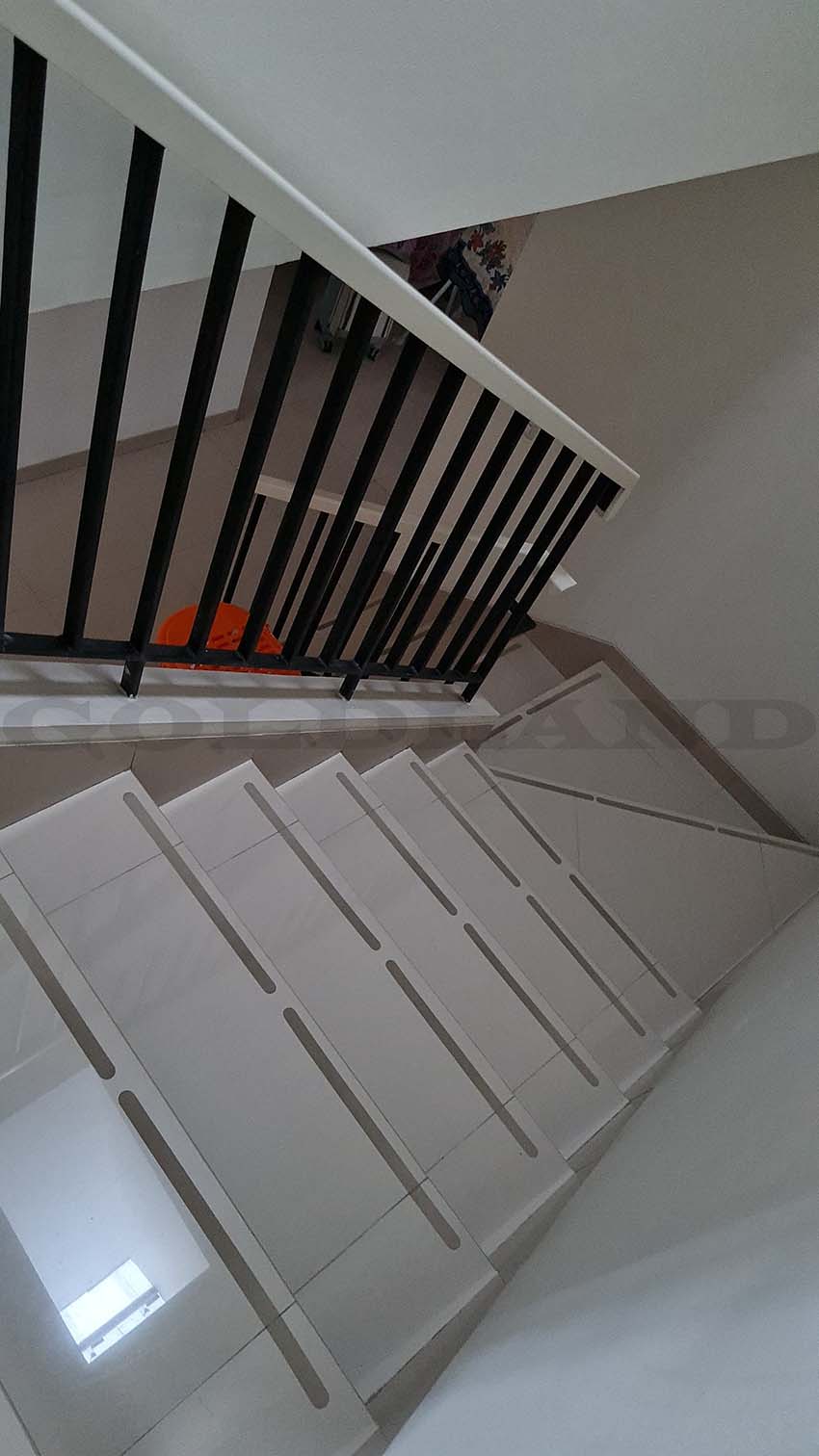Dijual Rumah Tangerang, Full Furnish, Luas 10x20 Meter, Kode :20629 Si Gallery