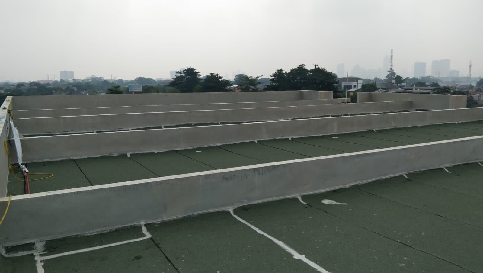 Dijual/Disewa Ruko Pesanggrahan, Strategis, Luas 147 Meter, Kode :21677 Wb/Br Gallery