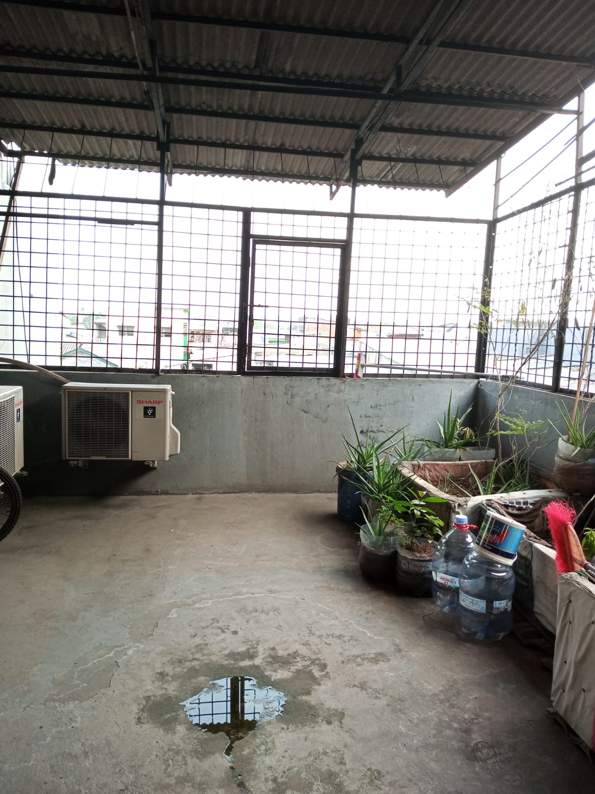 Dijual/Disewa Rumah Penjaringan, Semi Furnish, Luas 4x21 Meter, Kode :21345 Si Gallery