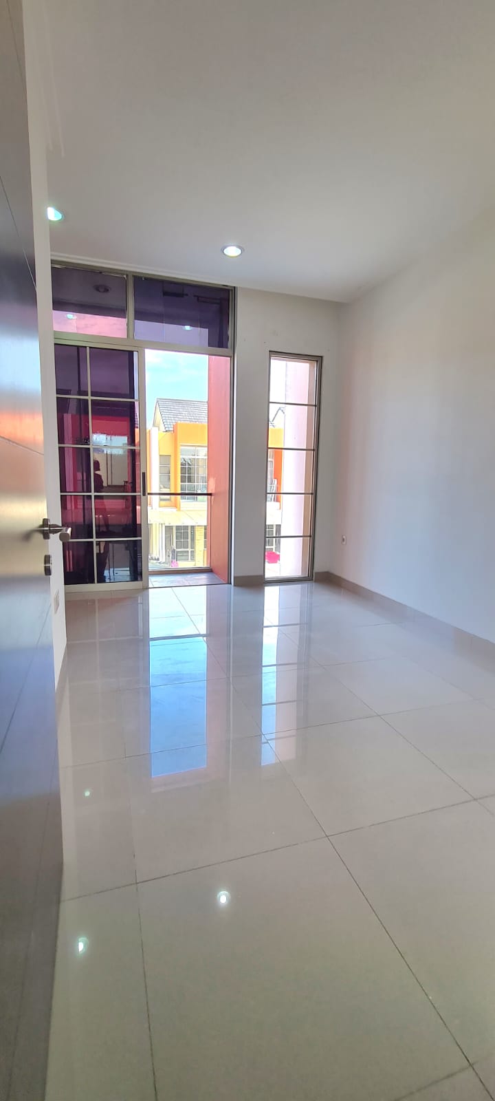 Dijual Rumah PIK, Luas 4x15 Meter, Kode :14035 Li  Gallery