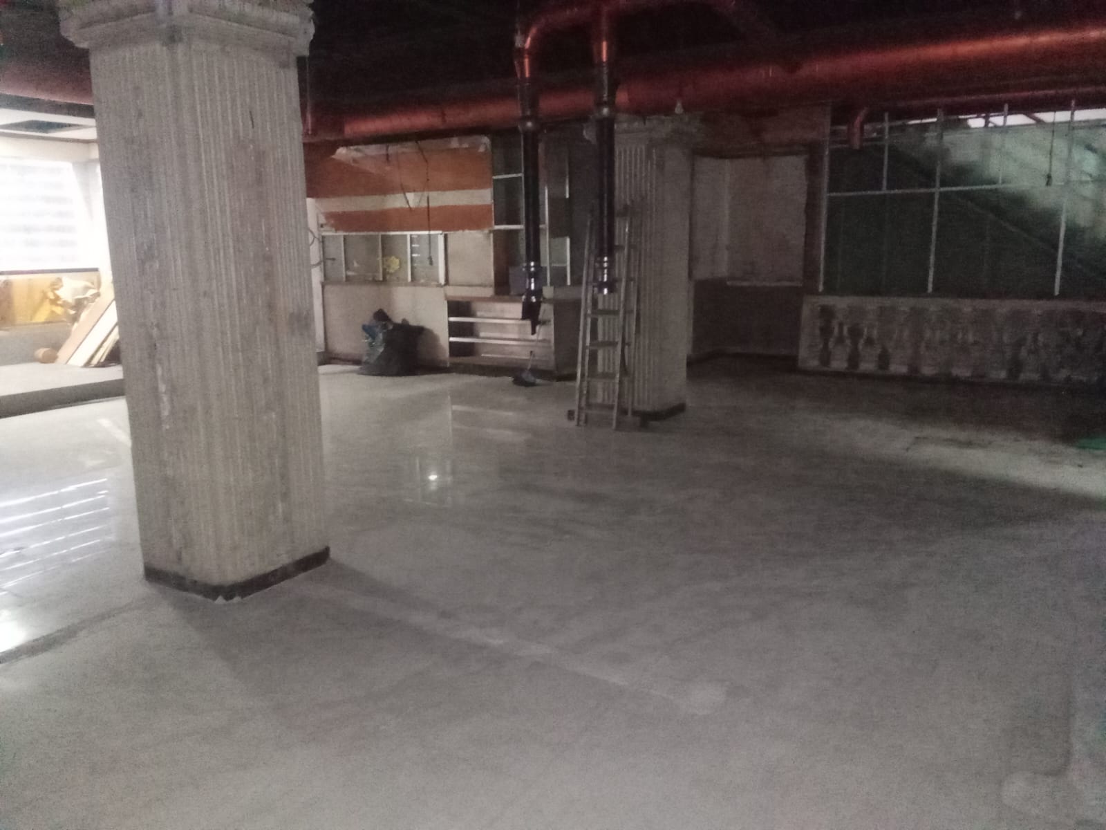 Disewa Ruko Gandeng Kelapa Gading, Luas 243 Meter, Kode :21649 Br/Wb Gallery