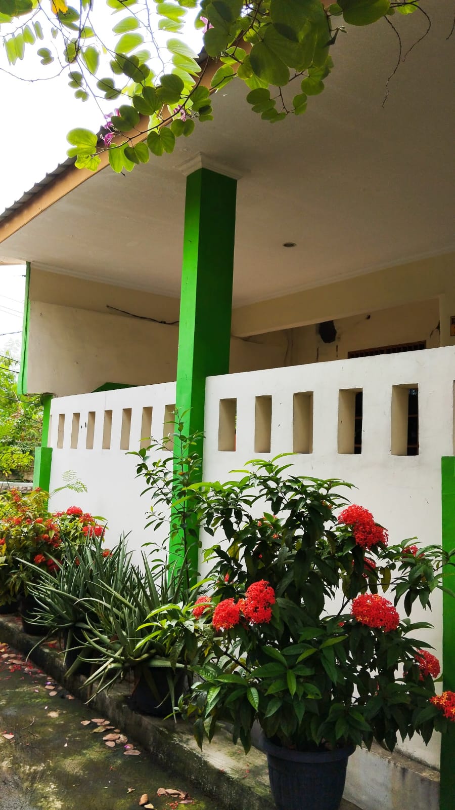 Dijual Rumah Harapan Indah, Luas 13,5x11 Meter, Kode :19685 Br/Wb Gallery