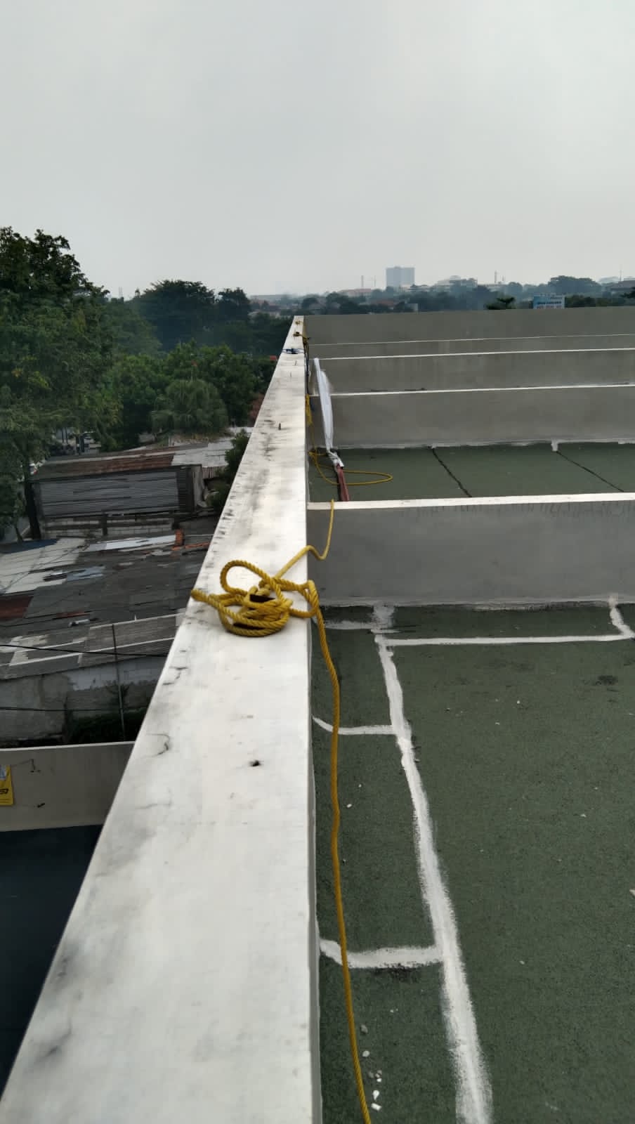 Dijual/Disewa Ruko Pesanggrahan, Strategis, Luas 137 Meter, Kode :21678 Wb/Br Gallery