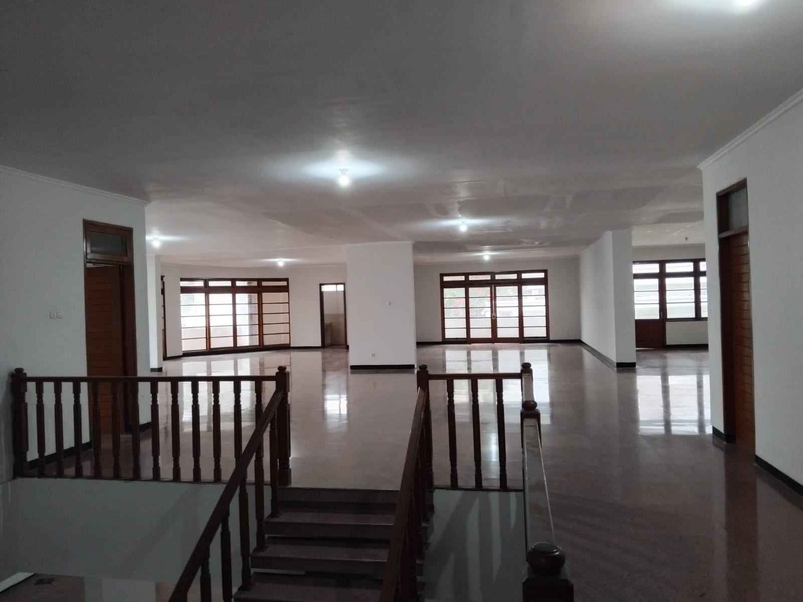 Dijual/Disewa Rumah Sunter, Luas 1.152 Meter, Kode :10852 Gd Gallery